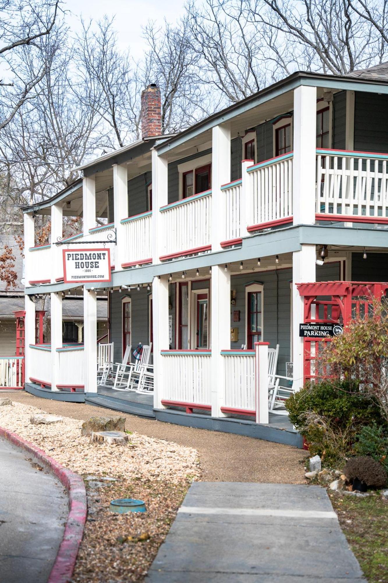 Downtown Chantilly Ste Piedmont Eureka Springs Bagian luar foto
